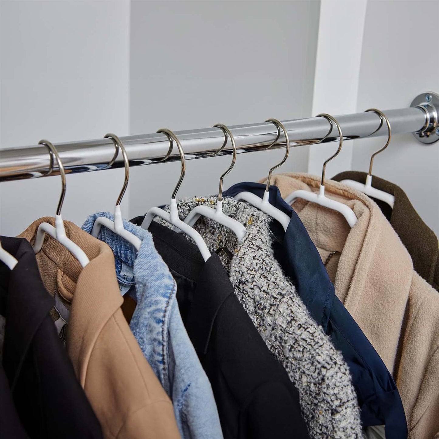 Cintres, 10 PCs, Cintre pantalon, Cintre avec barre clip, Large 42cm, crochet rotatif, MAWA Bodyform LK - blanc