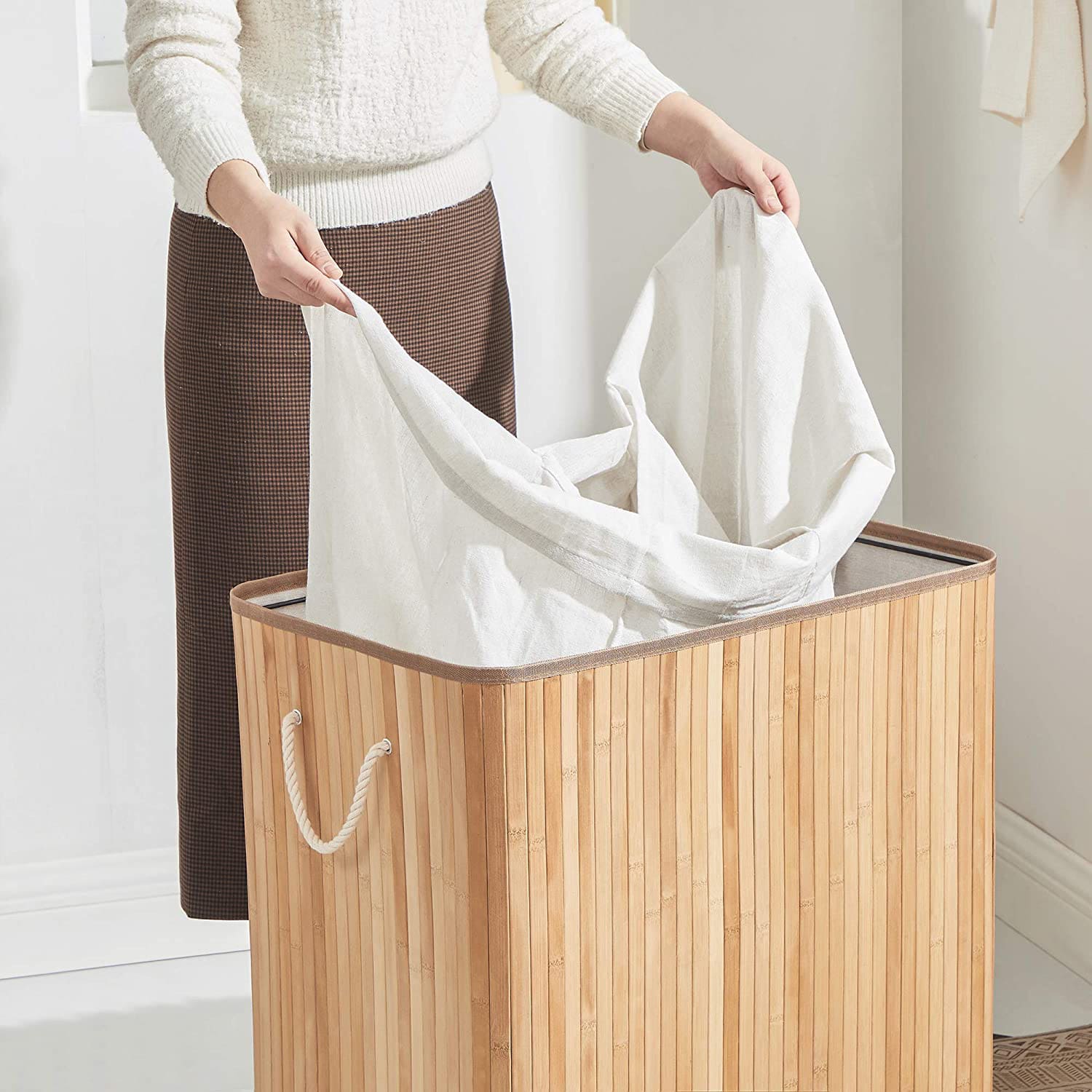 Panier à Linge 150L, Corbeille Linge Sale 3 Compartiments de Tri, Couvercle en Bambou, Poignées, Pliable, SONGMICS, 2