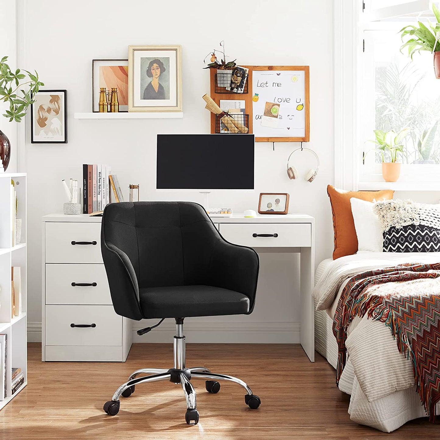 SONGMICS - Chaise de bureau design, Assise ergonomique, réglable en hauteur, pivotante, sur roulettes