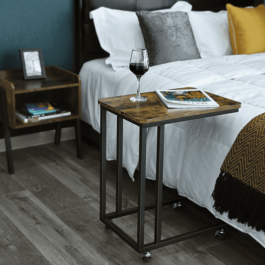 VASAGLE - Table de lit, Table d’appoint, Table mobile, avec cadre en acier et roulettes, pour salon, chambre, balcon