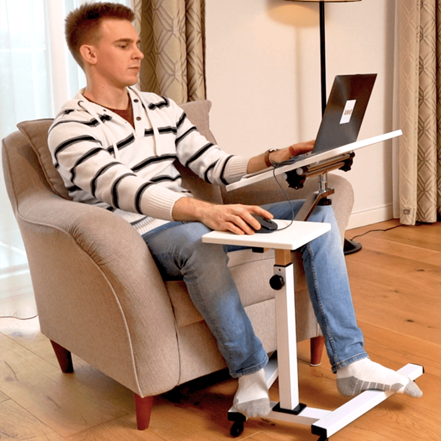 Bureau ordinateur, PC bureau, Table pour ordinateur portable pour fauteuil, canapé et lit - Tatkraft Like 