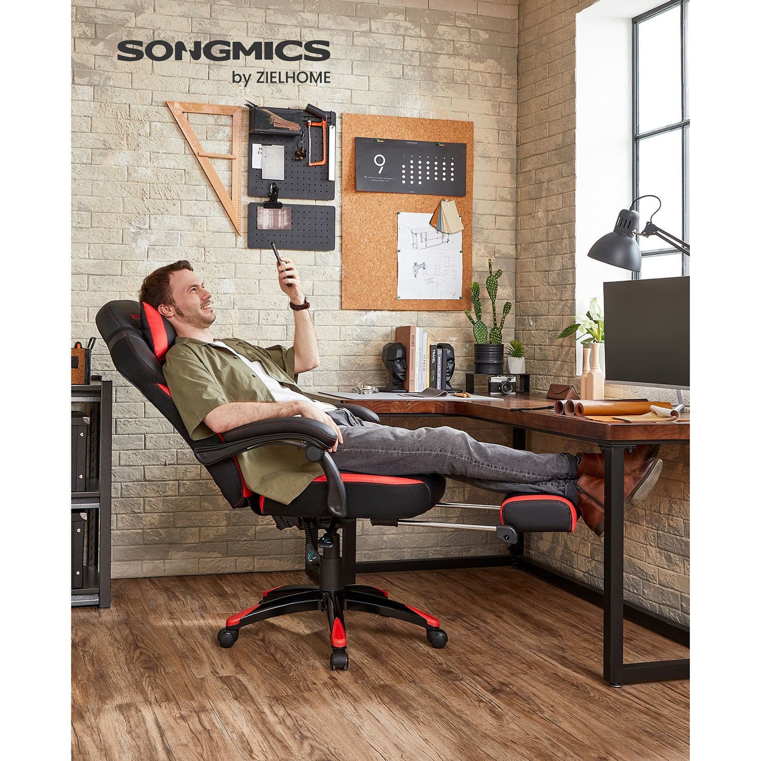 Chaise de jeu avec repose-pieds, chaise de bureau, design ergonomique, appui-tête réglable, peut être chargée jusqu'à 150 kg