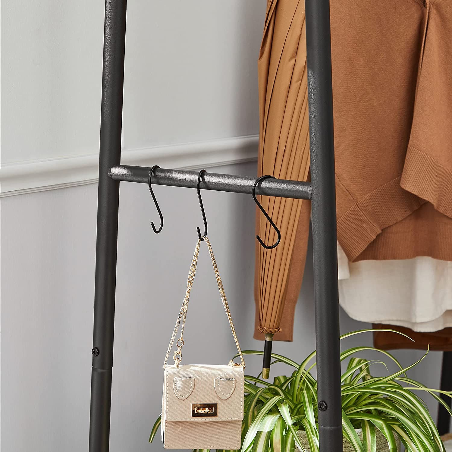 Portant Vêtements Solide, jusqu'à 170 kg, Porte Vetement Chambre, Porte-manteau avec 2 étagères, VASAGLE, 8